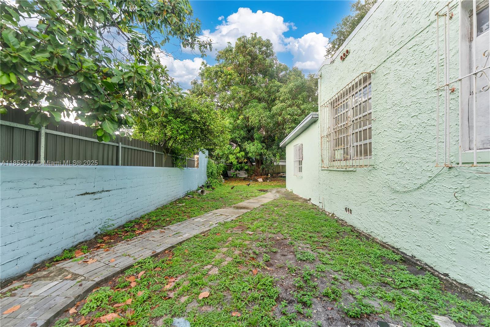 1428 NW 31 St