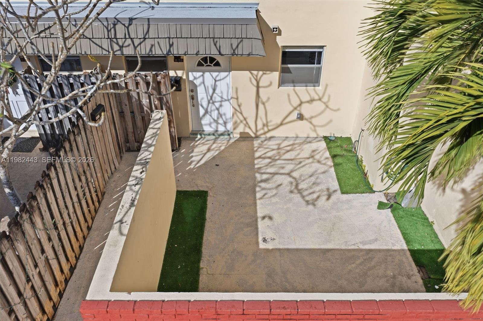 KENDALE LK TOWNHOUSE COND - Residential Lease