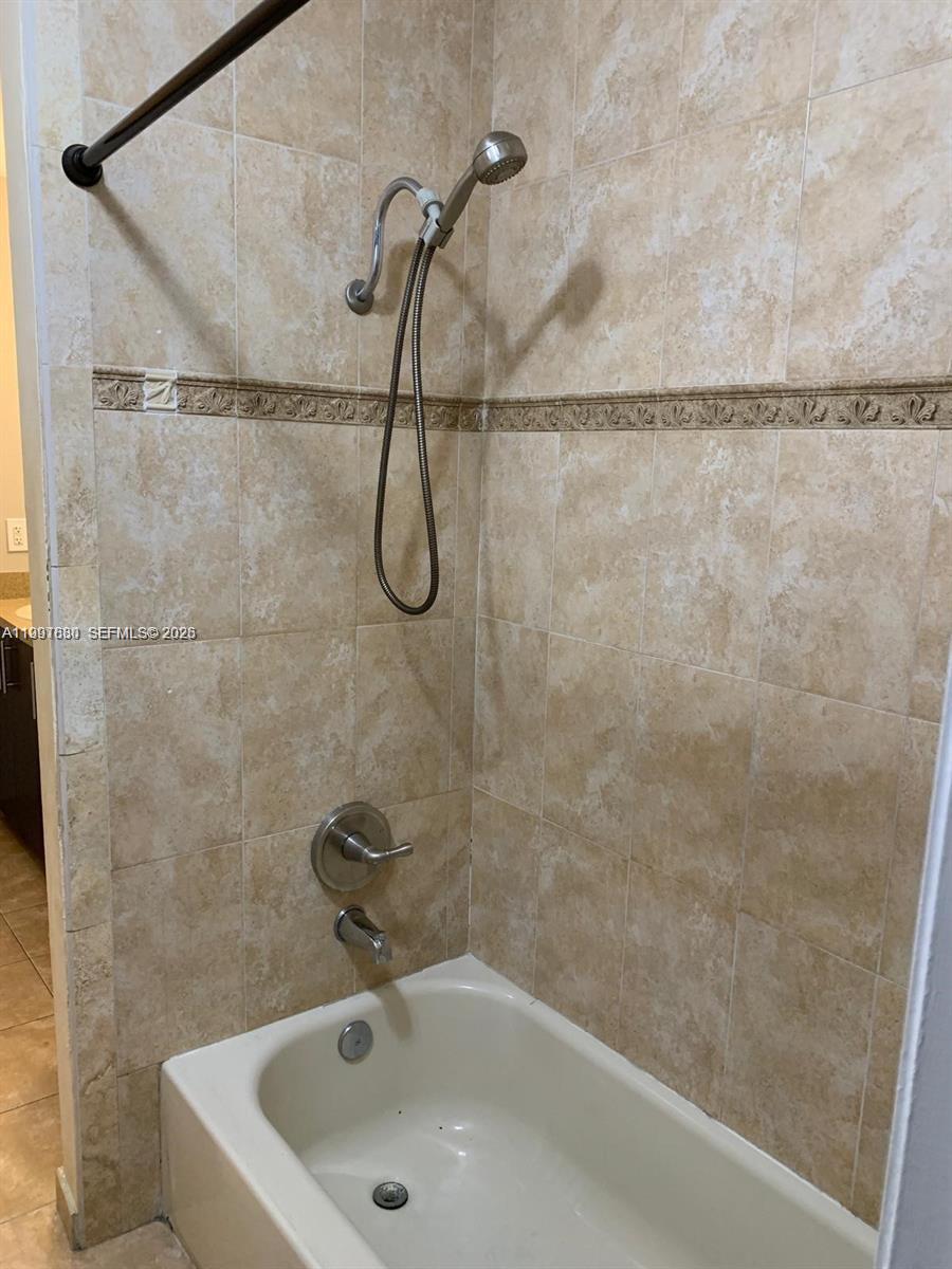 PRESERVE AT AVERY LAKES - Residential Lease