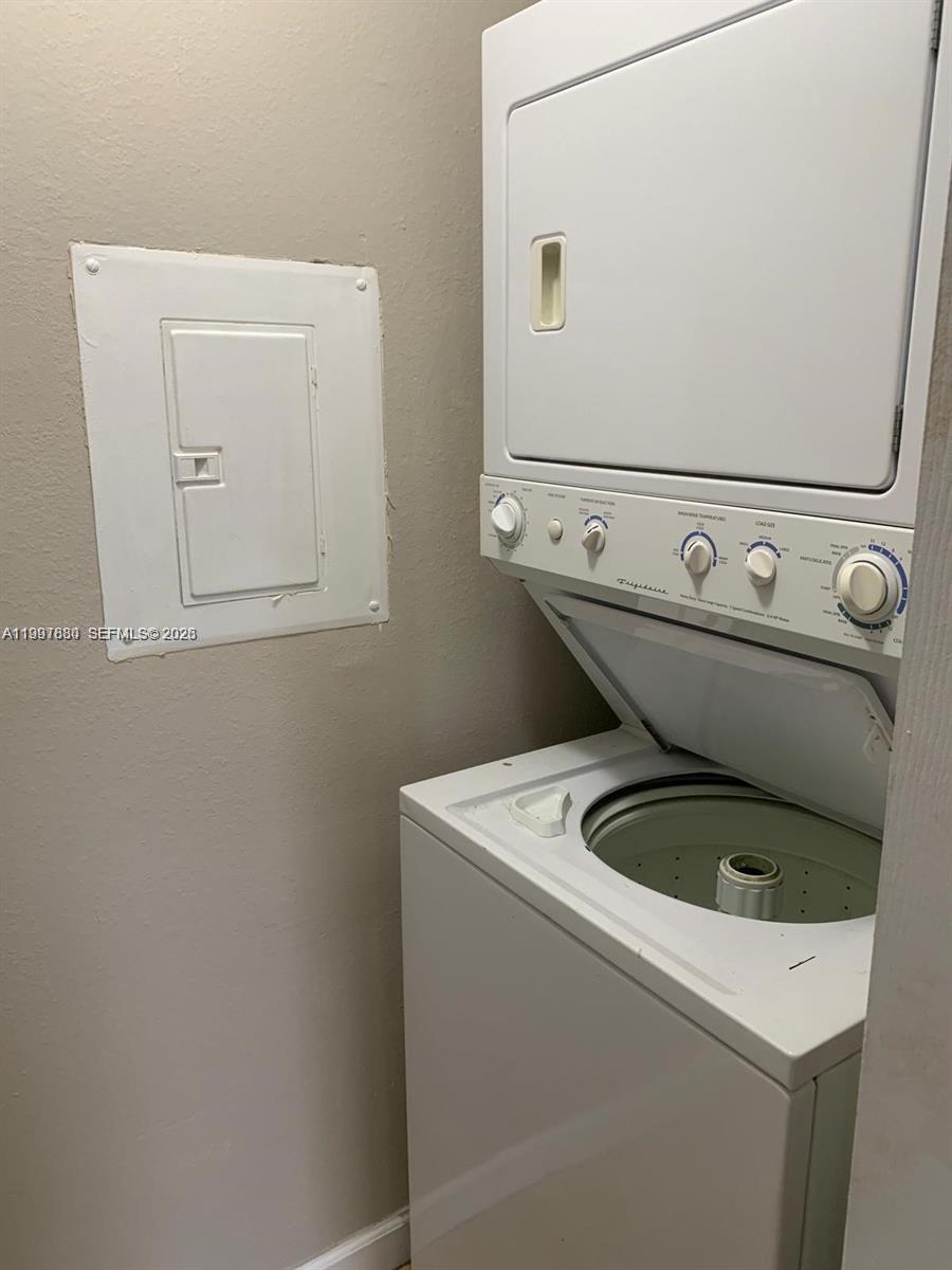 PRESERVE AT AVERY LAKES - Residential Lease