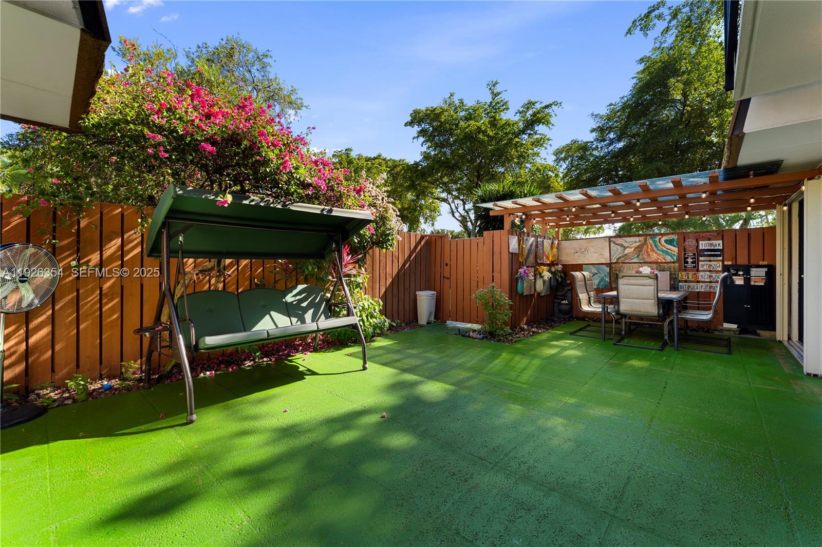 PINE ISLAND RIDGE SECTION - Residential