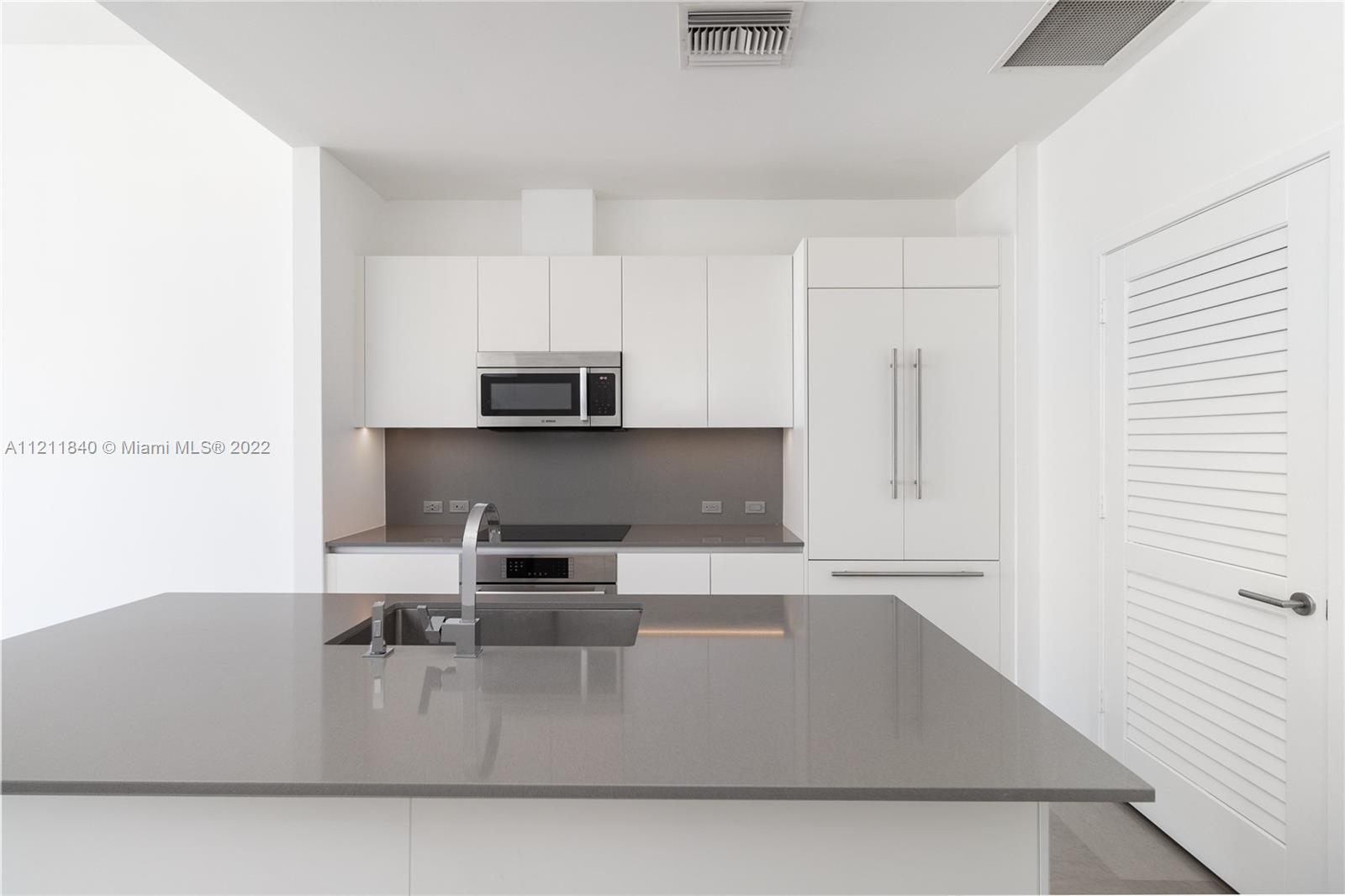 REACH CONDO - Residential Lease