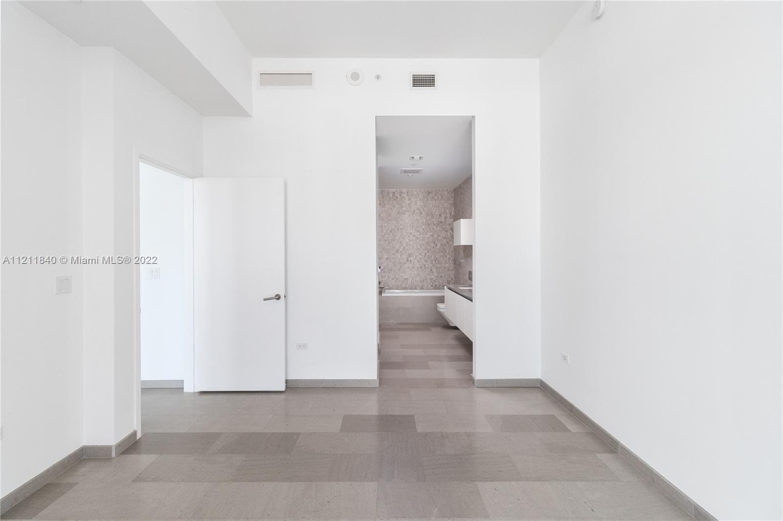 REACH CONDO - Residential Lease