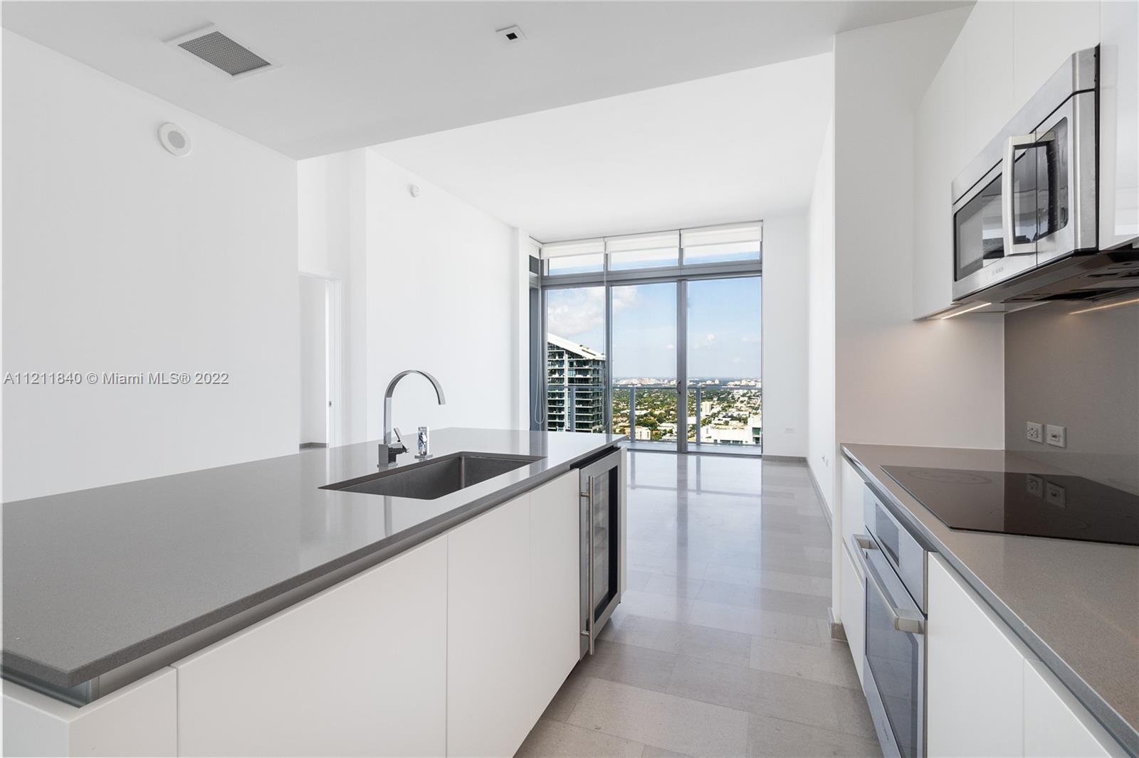 REACH CONDO - Residential Lease