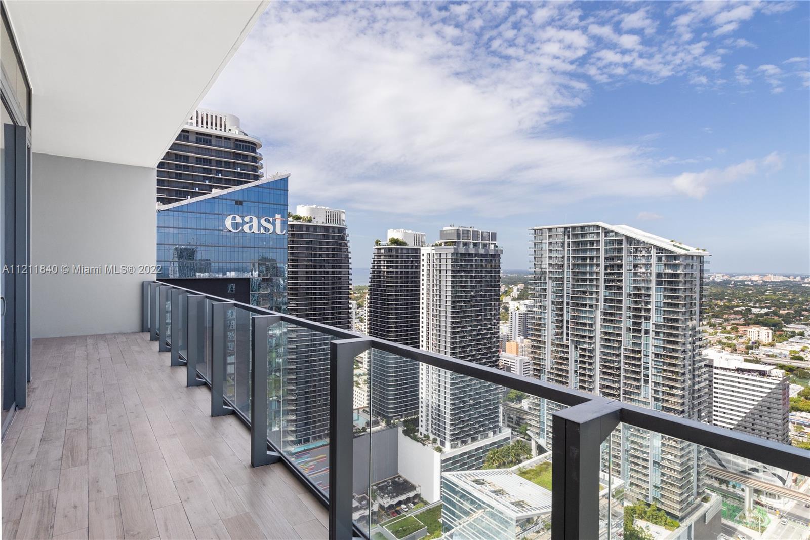 REACH CONDO - Residential Lease