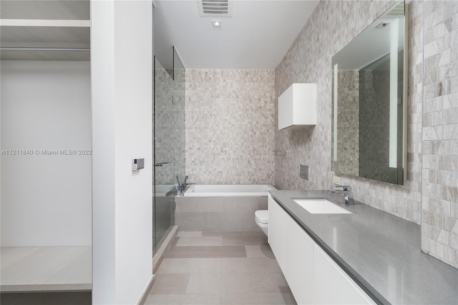 REACH CONDO - Residential Lease