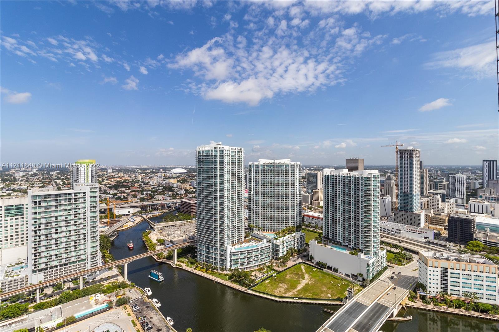 REACH CONDO - Residential Lease