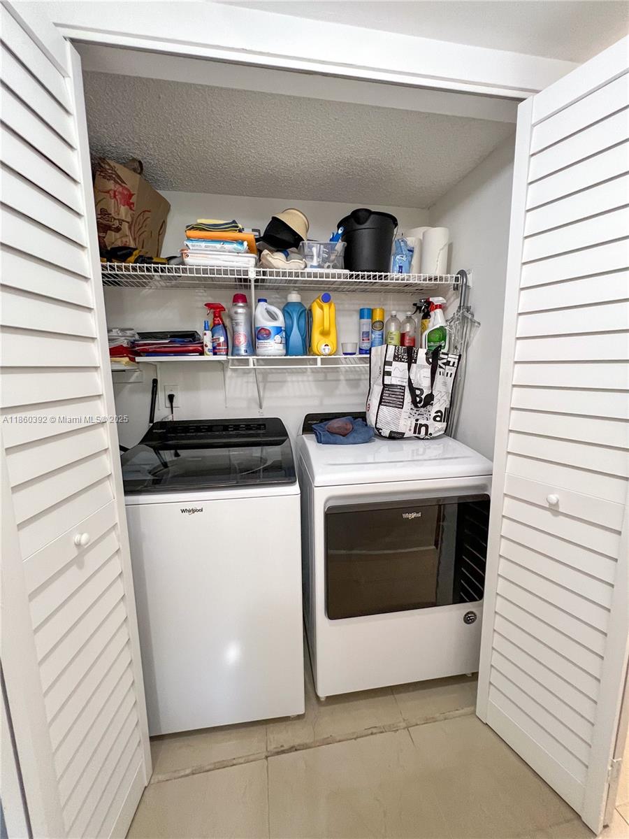 ROYAL PALM PLACE - Residential