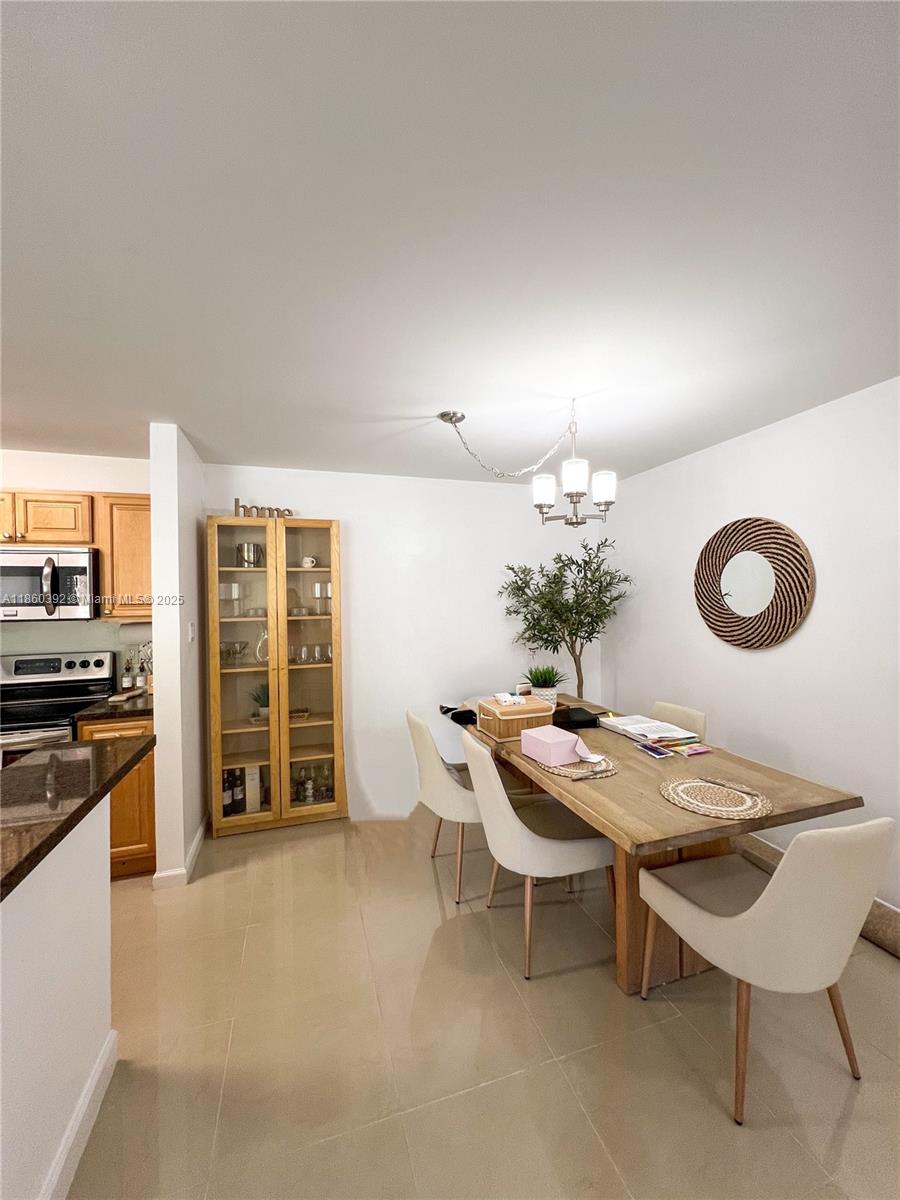 15821 SW 104th Ter 203