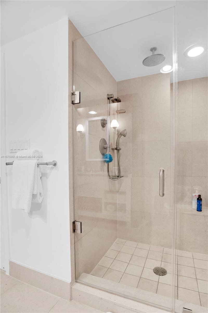 CENTRAL CARILLON BEACH CO - Residential