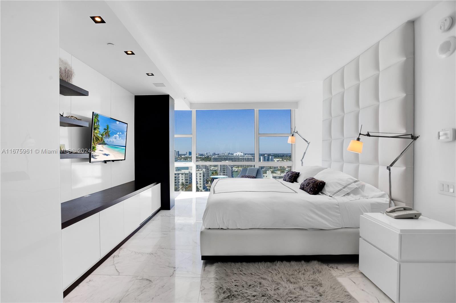 CENTRAL CARILLON BEACH CO - Residential