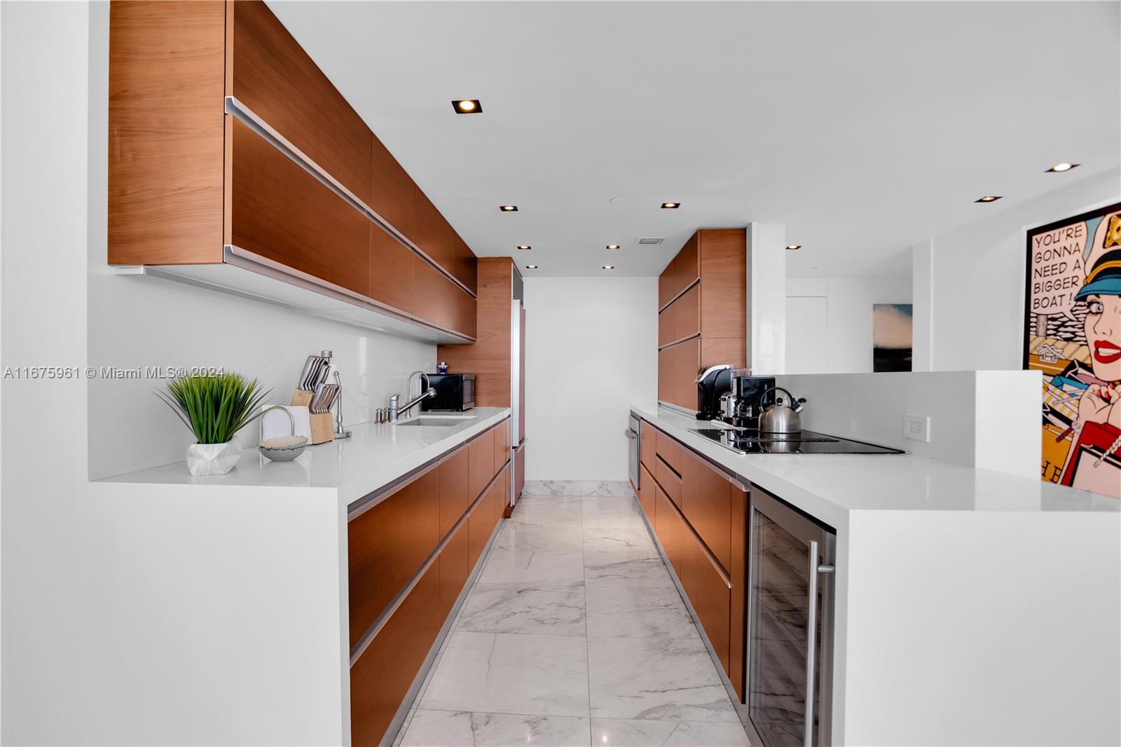 CENTRAL CARILLON BEACH CO - Residential