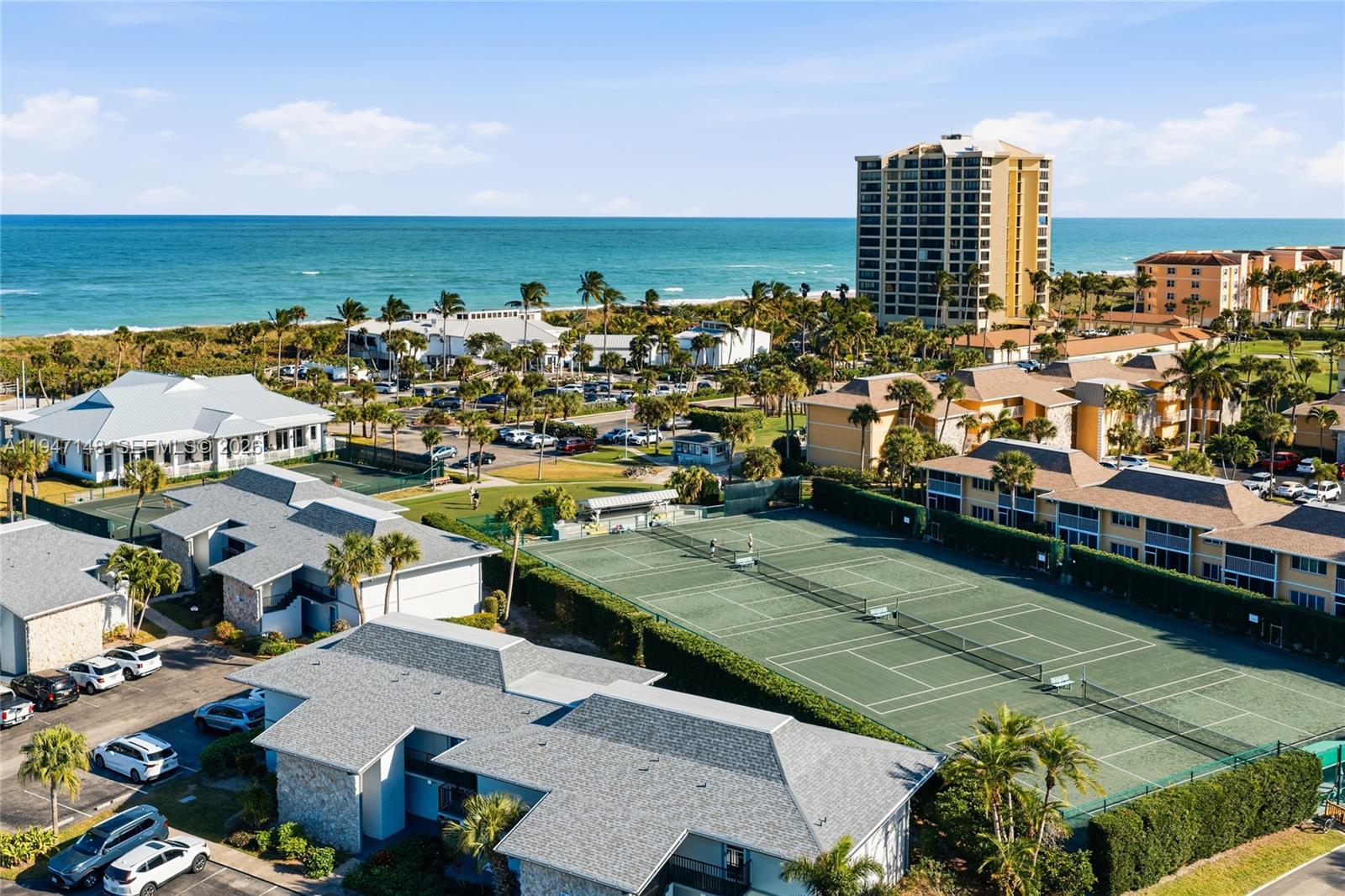 GOLF LODGES AT SOUTHPOINT - Residential