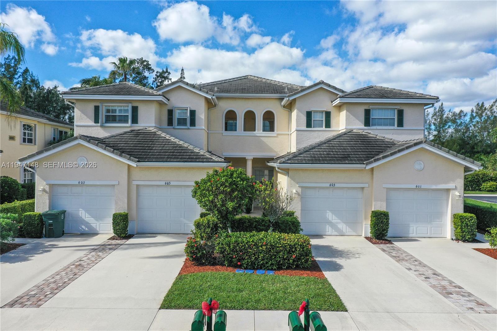 603 Southstar Dr 1002