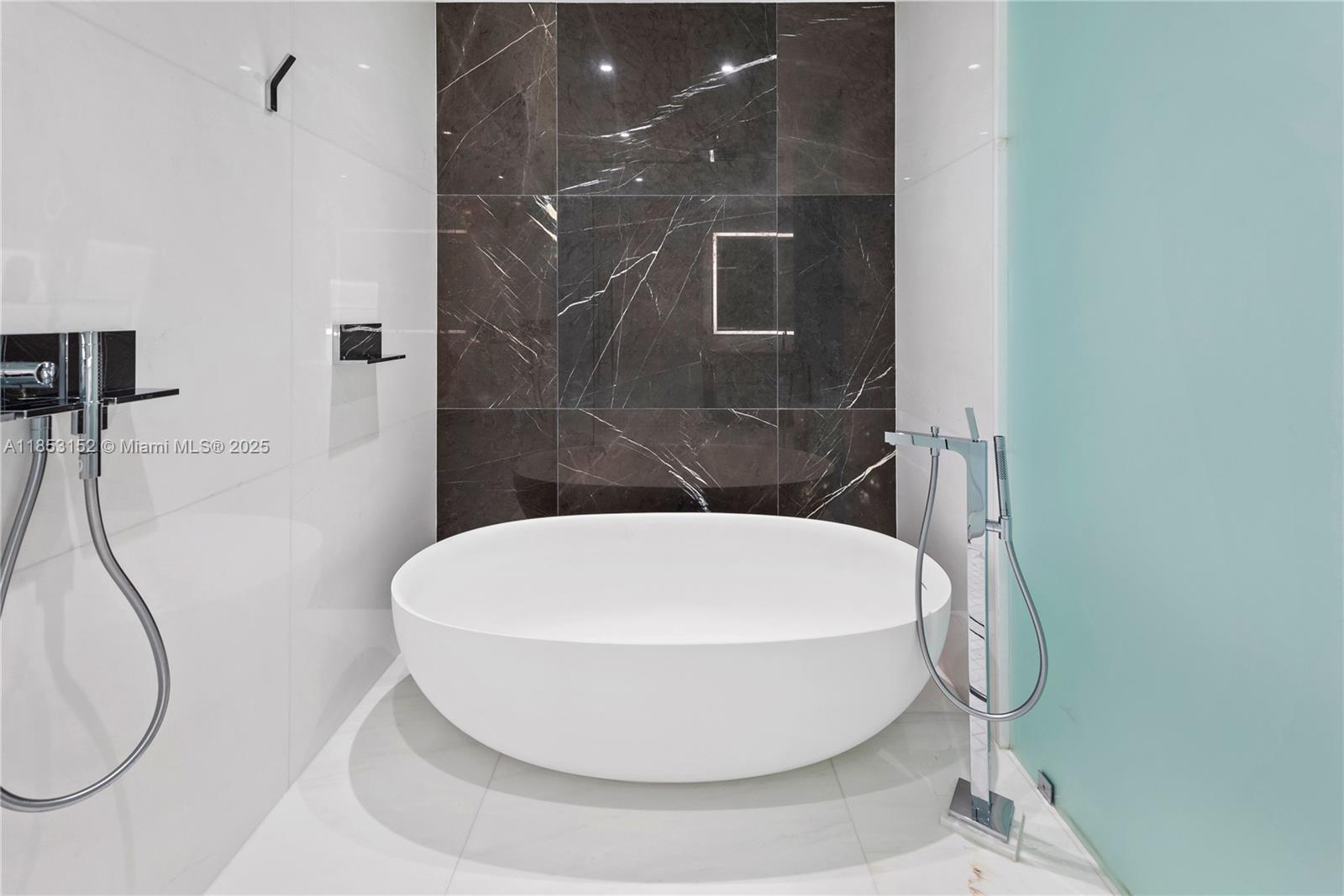 Aston Martin Residences - Residential