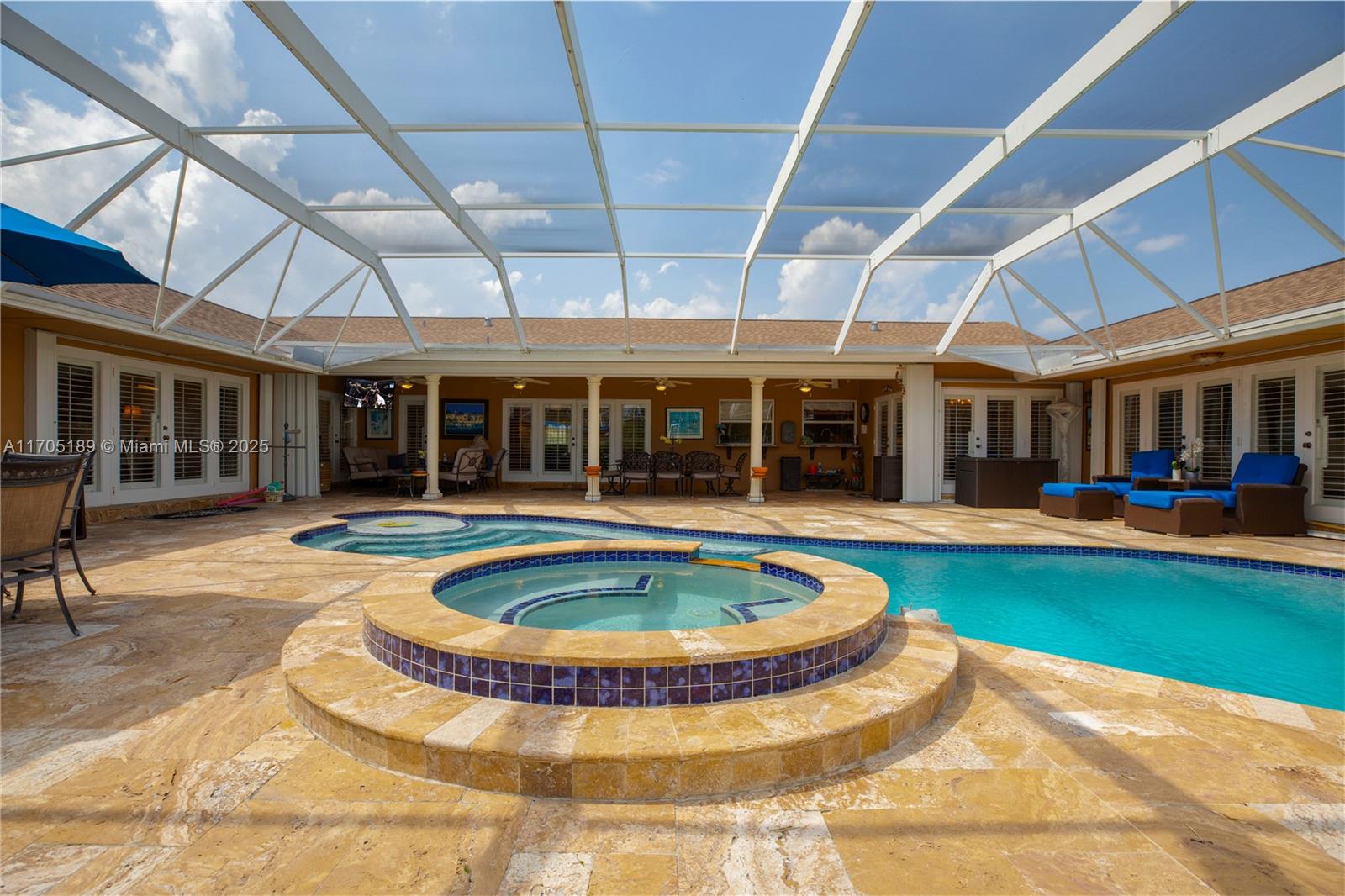 Property for Sale at 7720 Sw 183rd Ter, Palmetto Bay, Miami-Dade County, Florida - Bedrooms: 5 
Bathrooms: 4  - $1,950,000