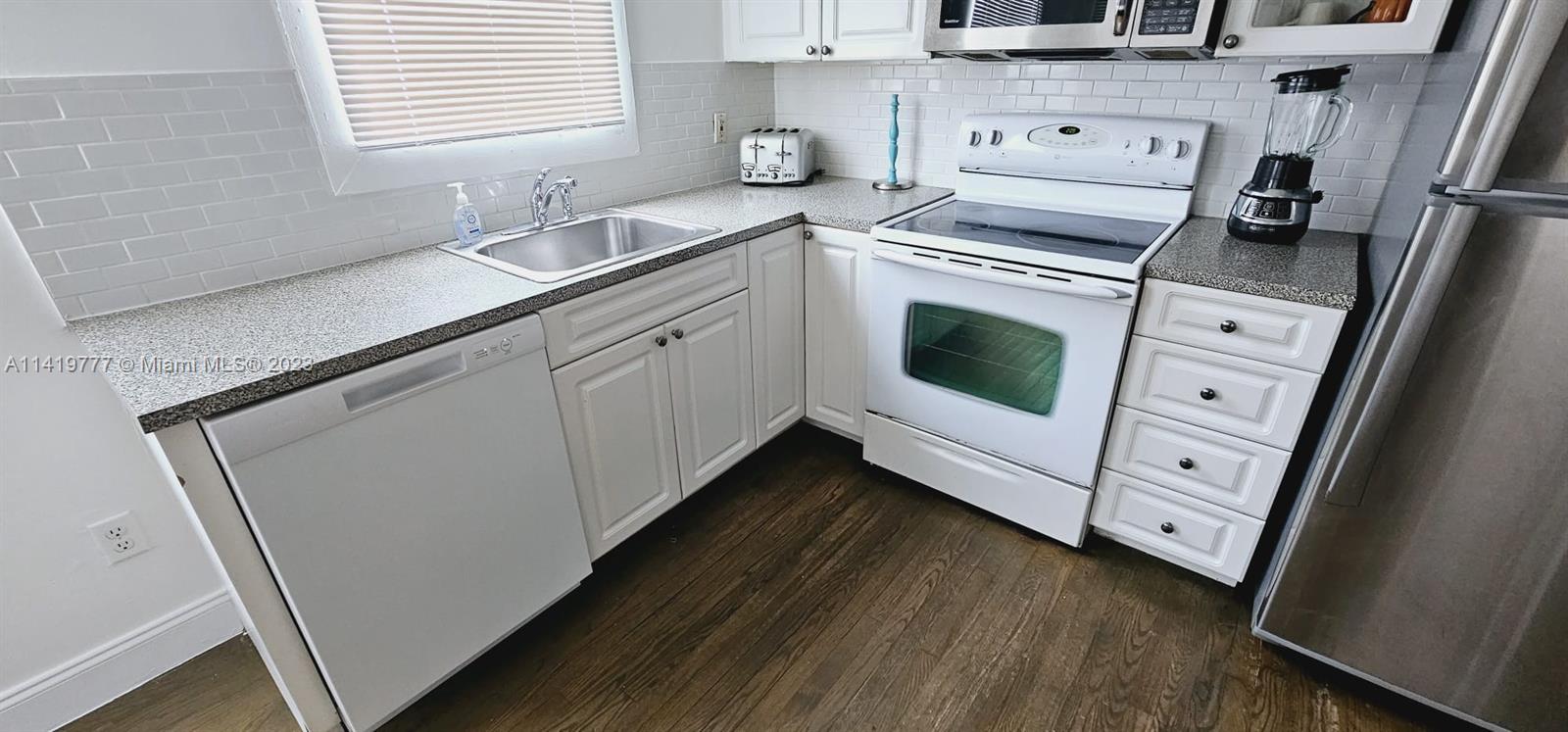 THE PATRICIA CONDO - Residential Lease