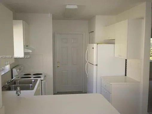 VILLAS OF PALM BAY - Residential Lease