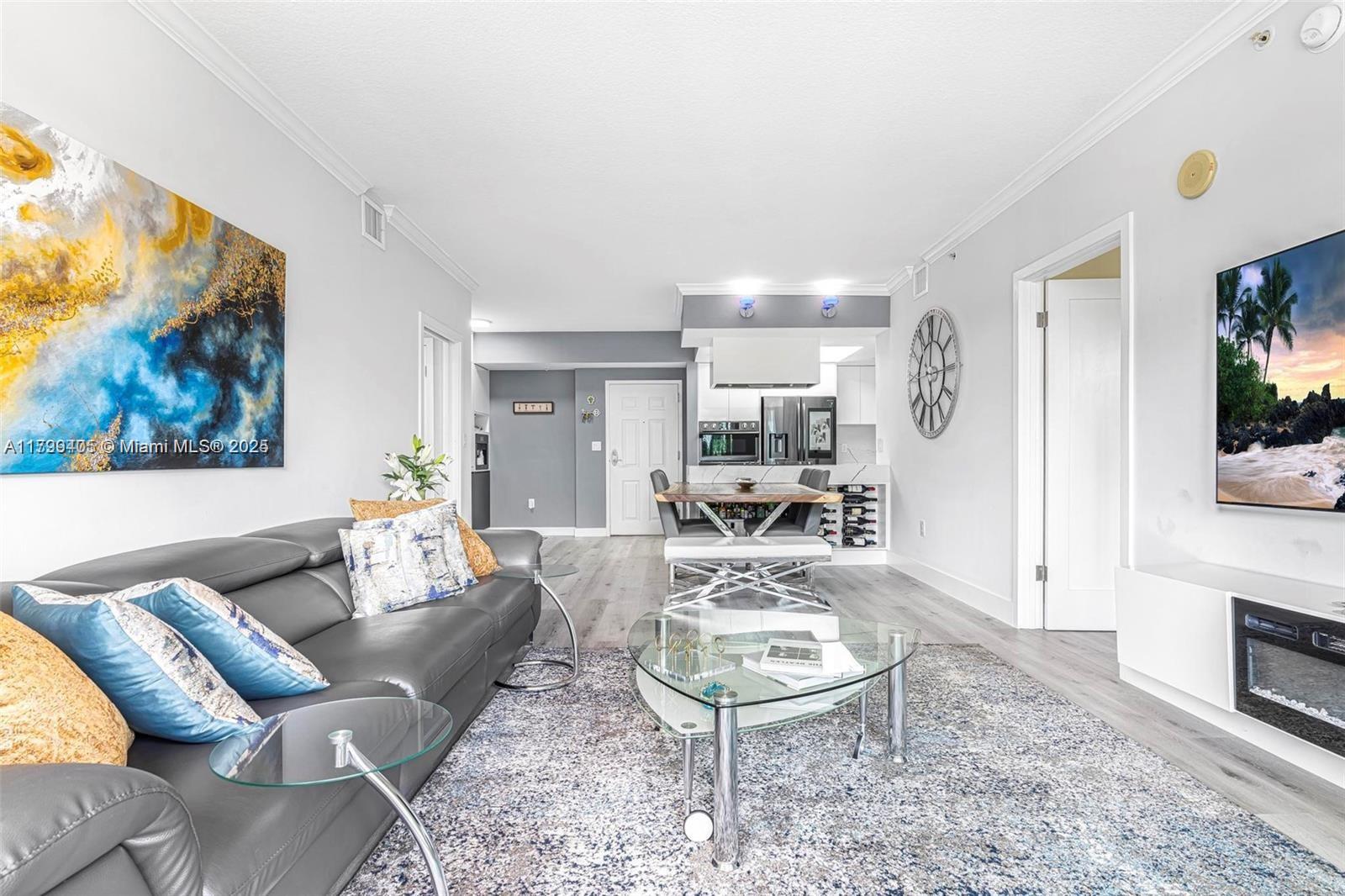 2000 N Bayshore 314