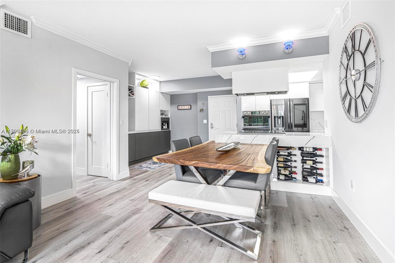 2000 N Bayshore 314