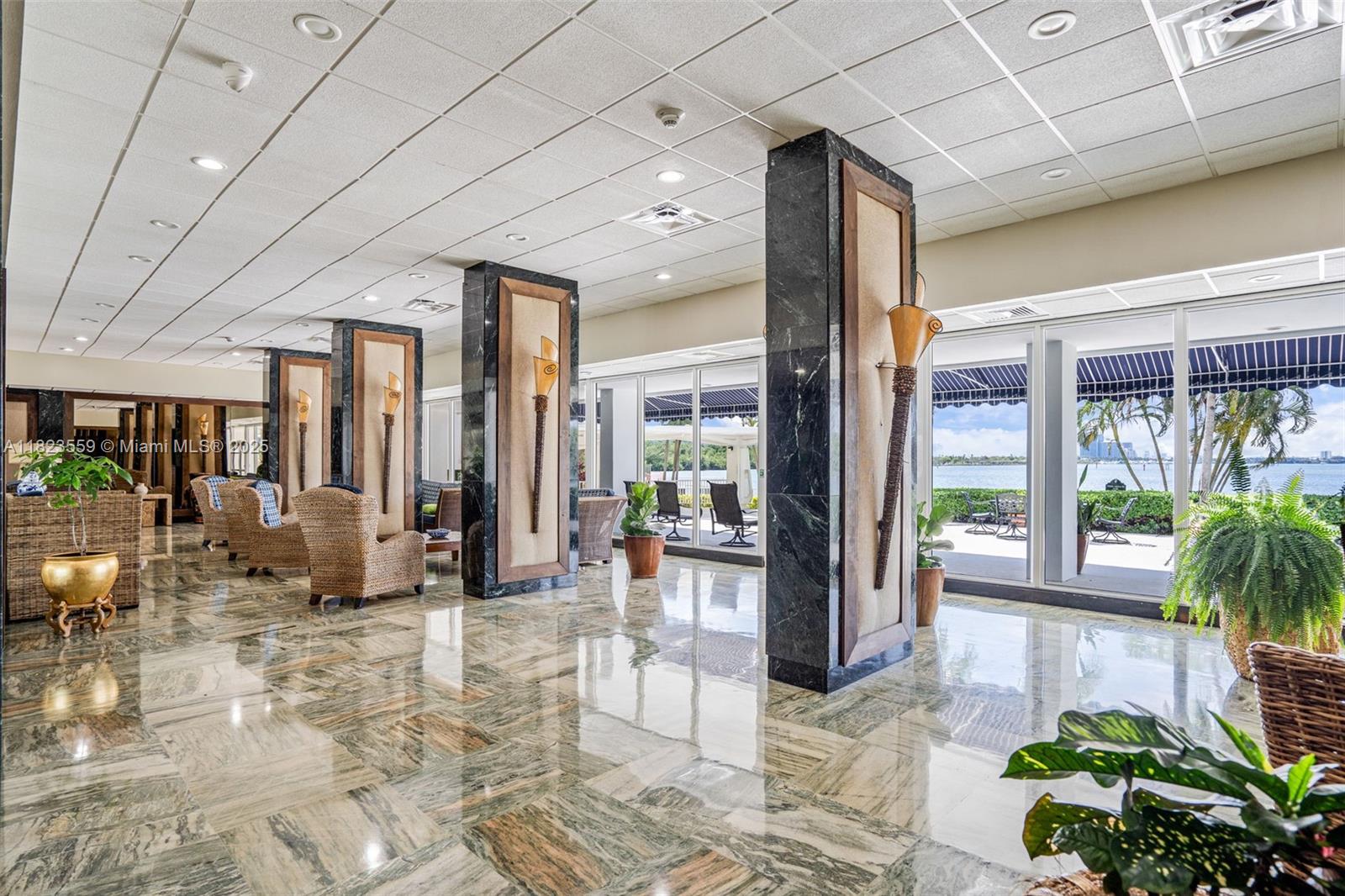 ARLEN HOUSE WEST CONDO - Residential