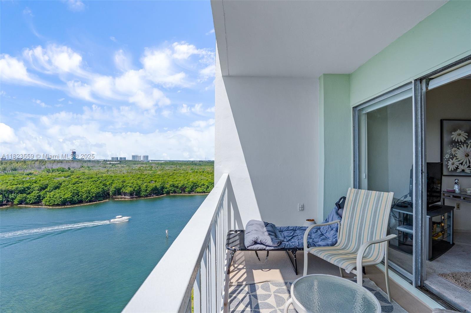 500 Bayview Dr 228