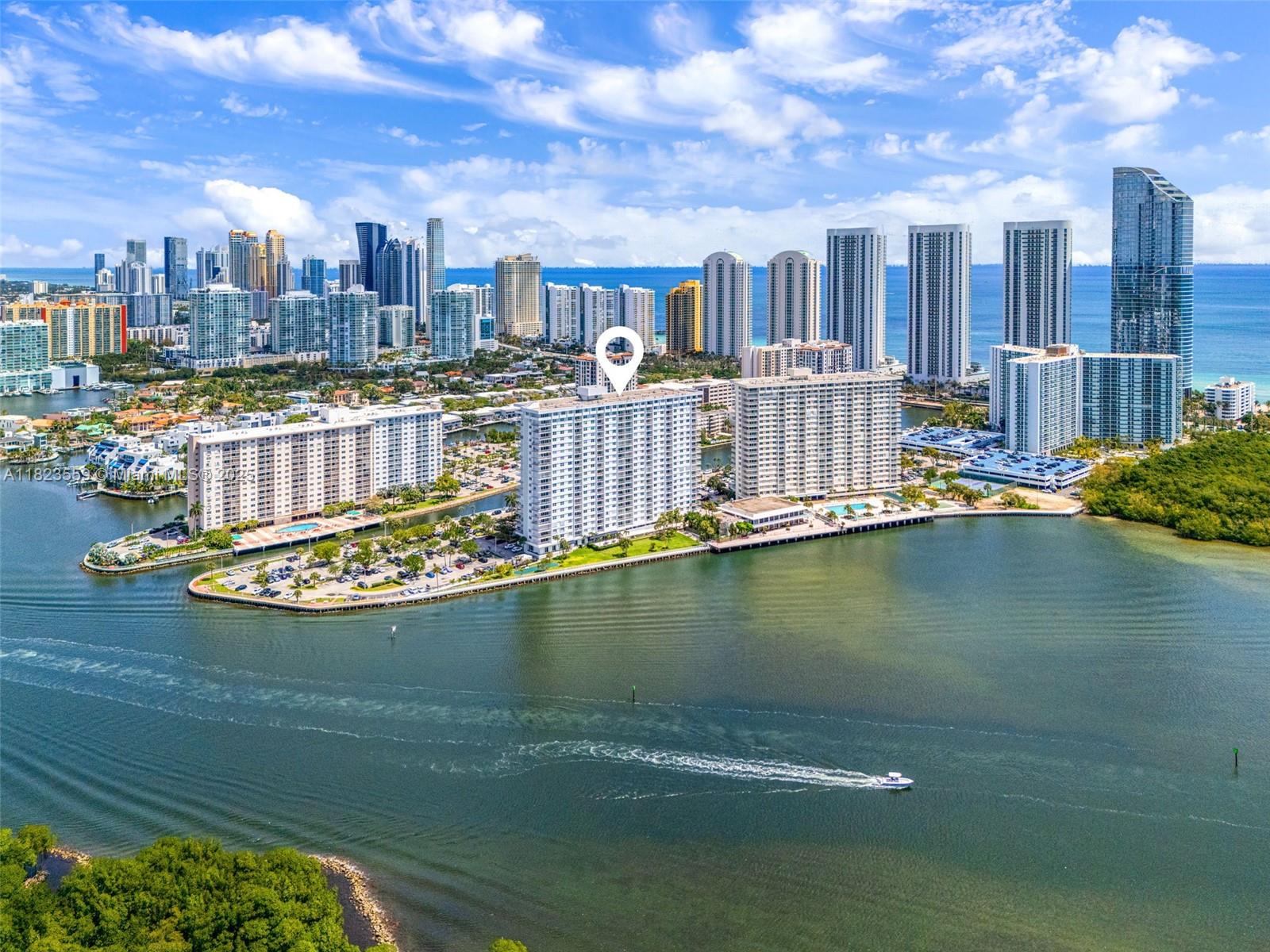 500 Bayview Dr 228, Sunny Isles Beach, FL, 33160/$300,000 2 500 Bayview Dr 228