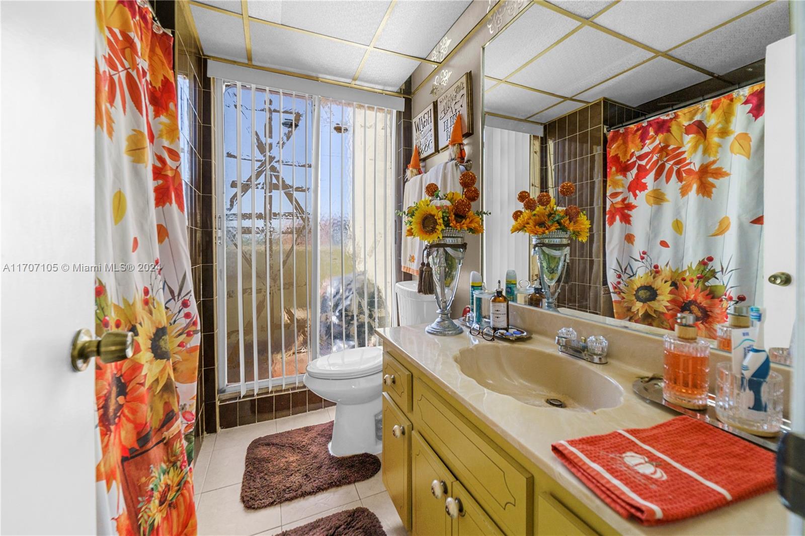 SOUTH WINDS CONDO WEST - Residential