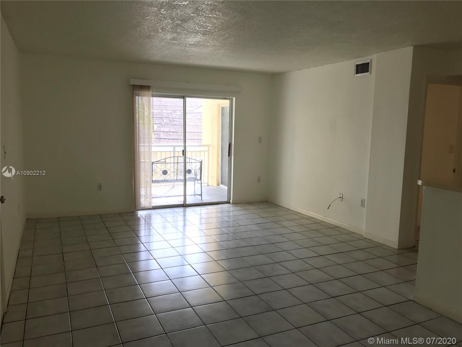 LE CLUB AT OLD CUTLER CON - Residential Lease