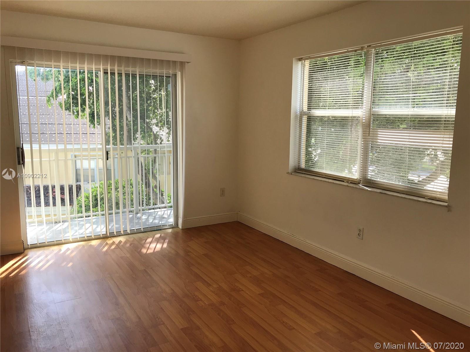 LE CLUB AT OLD CUTLER CON - Residential Lease