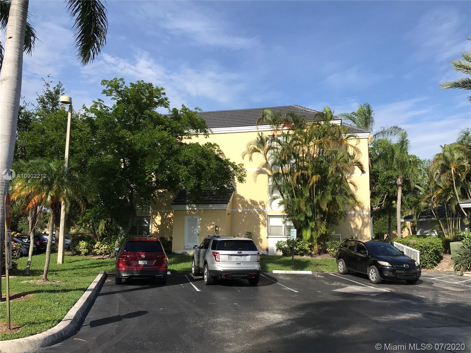 LE CLUB AT OLD CUTLER CON - Residential Lease