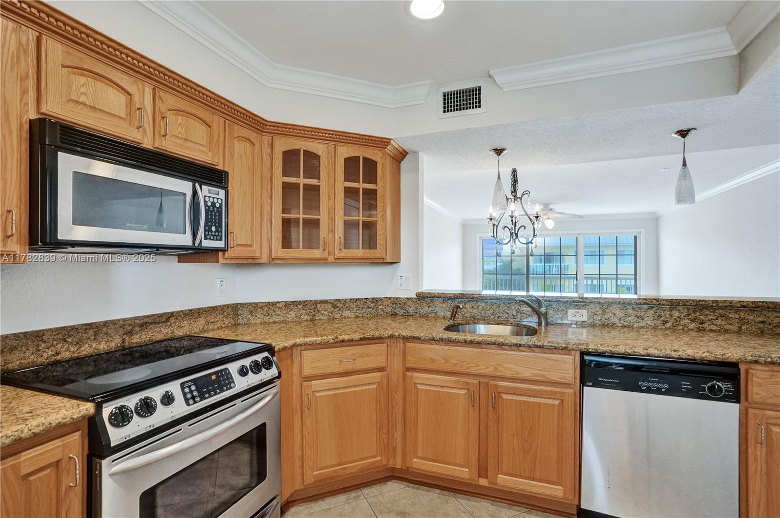 PINE CREST VILLAGE - Residential