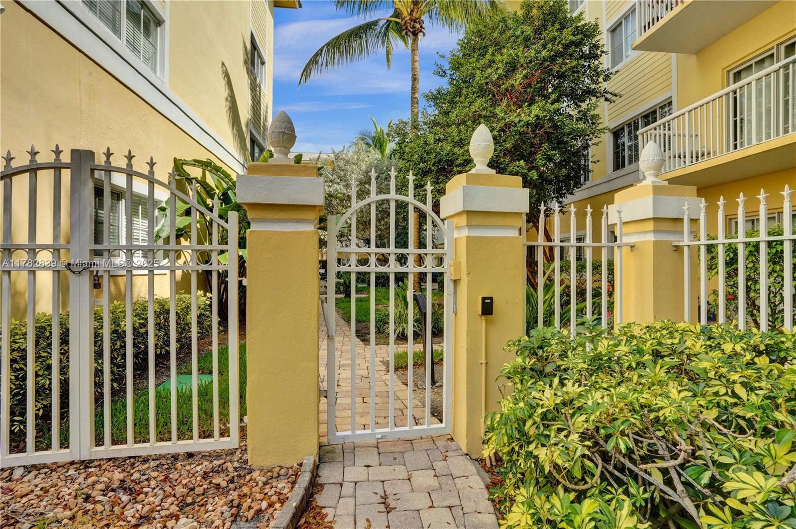 PINE CREST VILLAGE - Residential