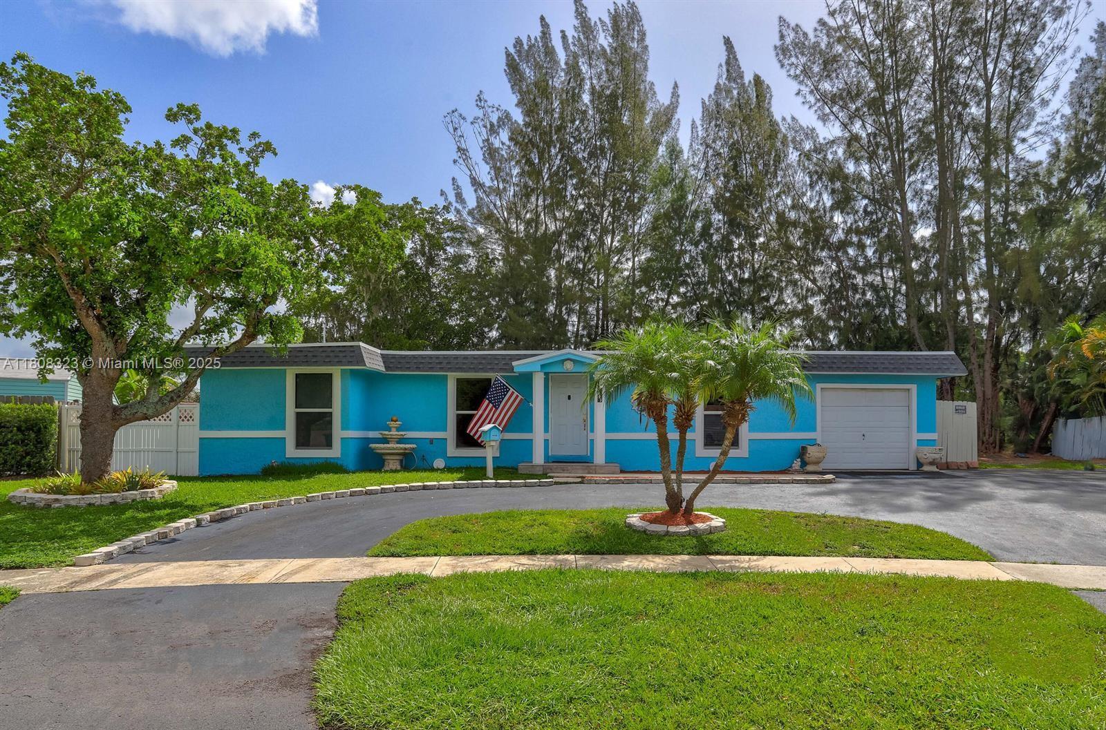 6605 Nw 80th Ct, Tamarac, Broward County, Florida - 4 Bedrooms  
2 Bathrooms - 