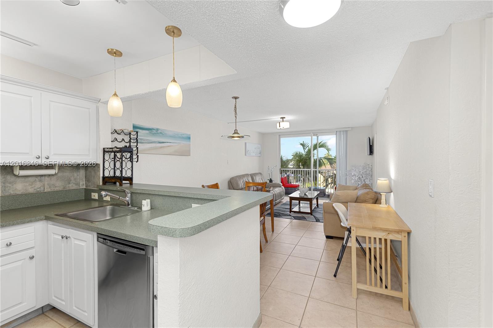 DELPHI TOWERS CONDO - Residential Lease