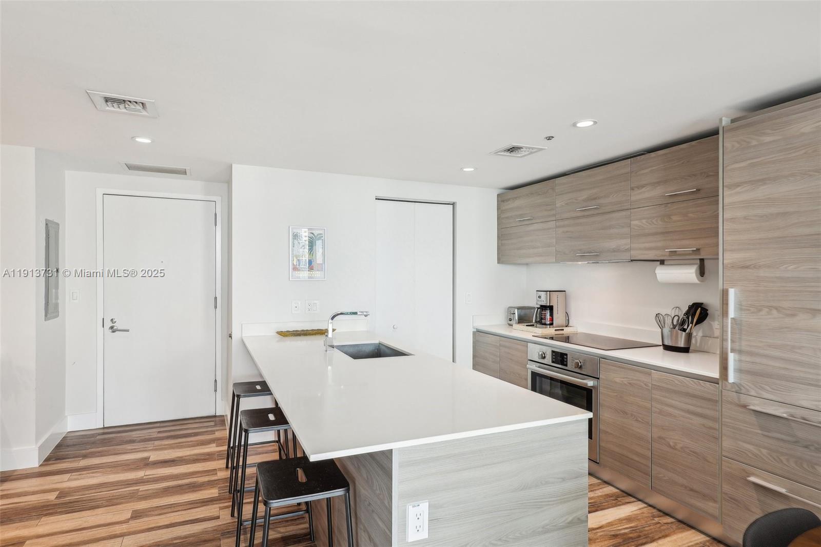 1300 S MIAMI AVENUE CONDO - Residential