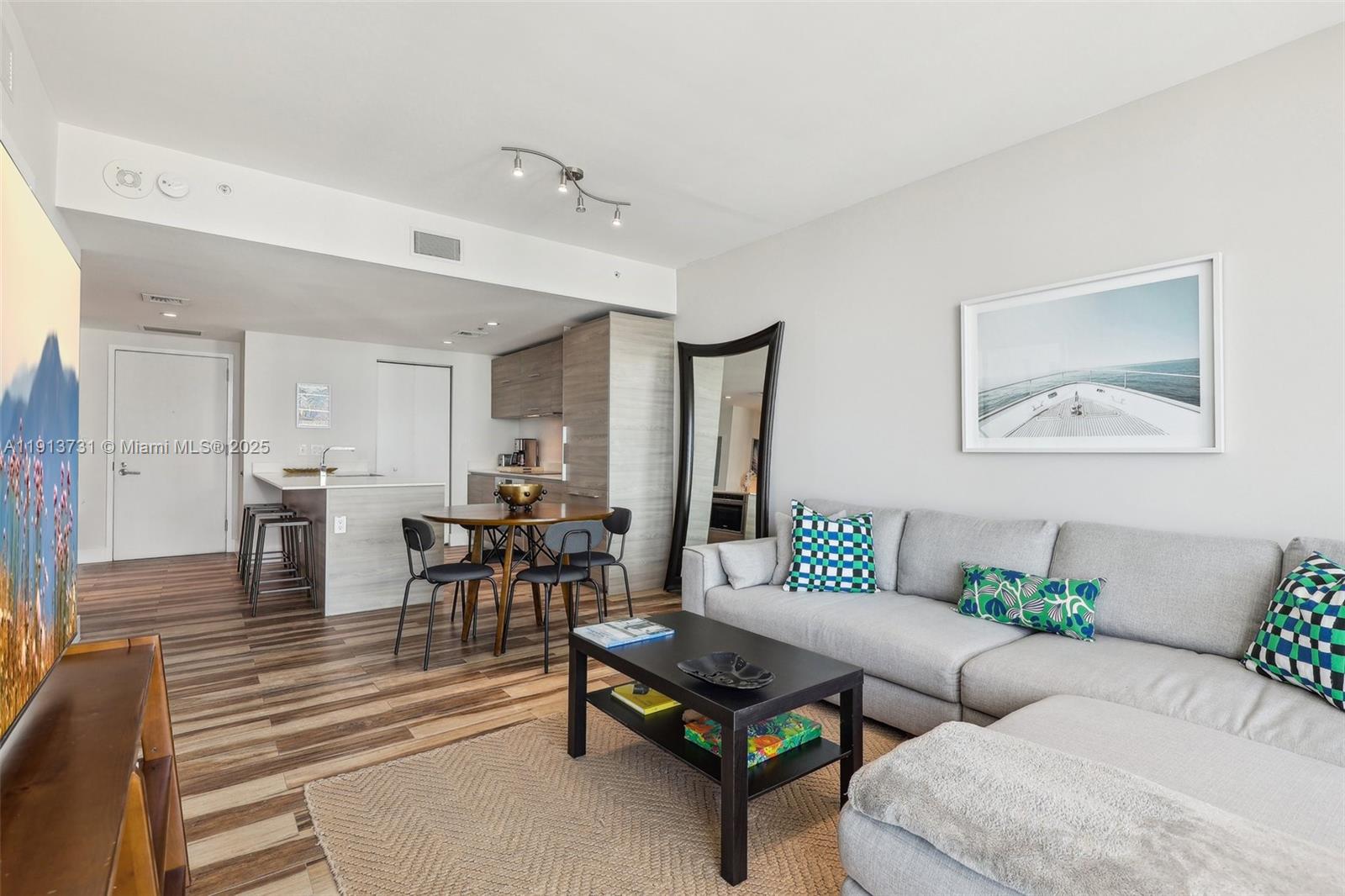 1300 S MIAMI AVENUE CONDO - Residential