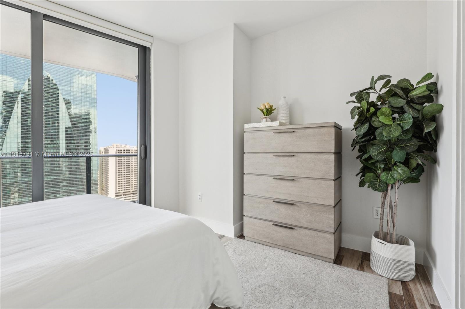 1300 S MIAMI AVENUE CONDO - Residential