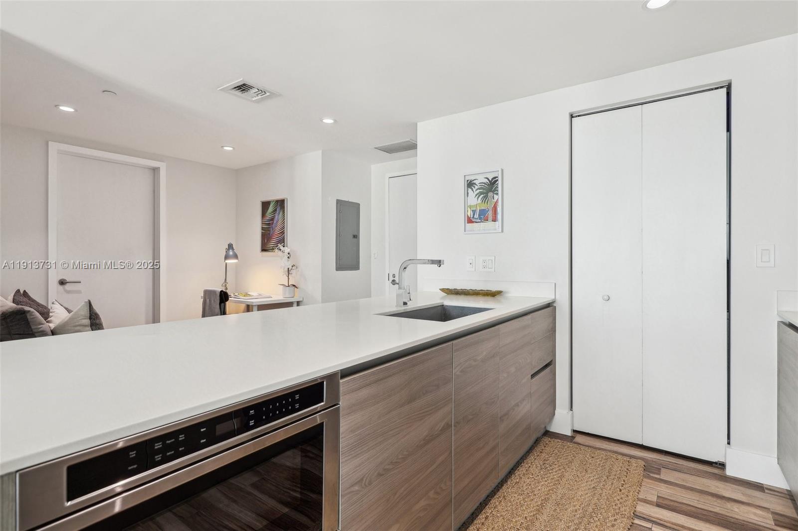 1300 S MIAMI AVENUE CONDO - Residential