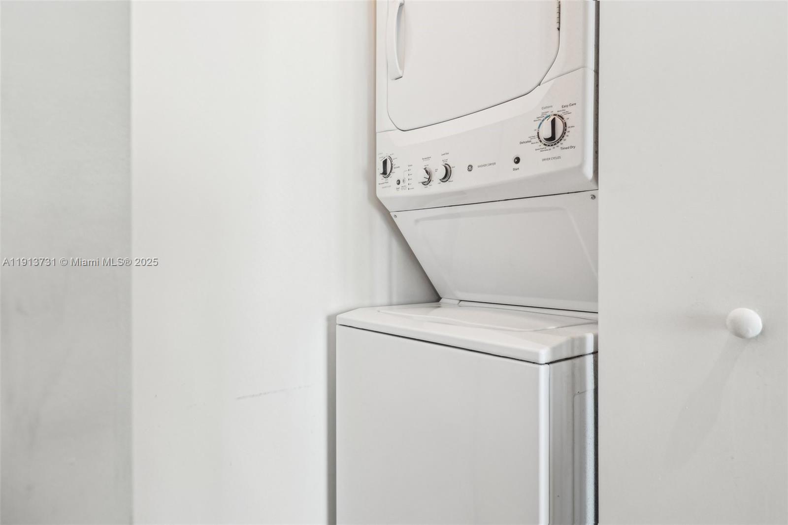 1300 S MIAMI AVENUE CONDO - Residential