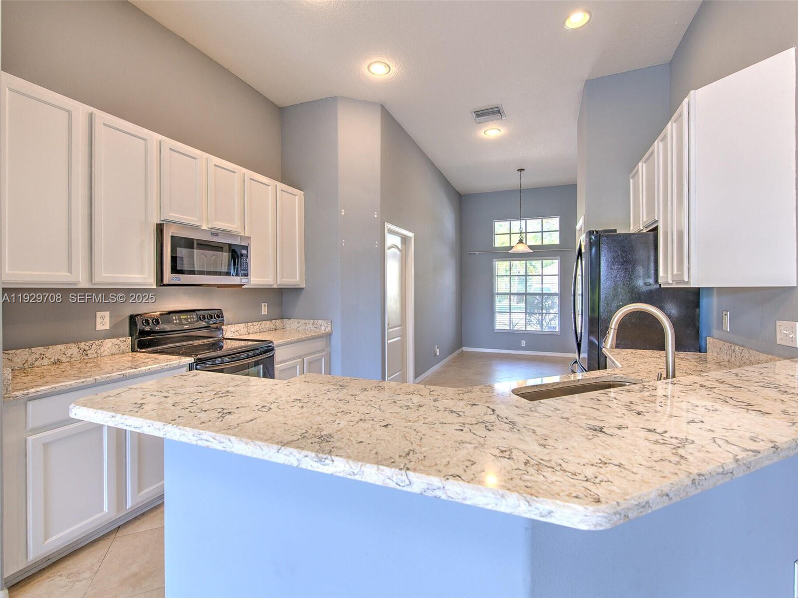 SOUTH FORK UNIT 3 - Residential