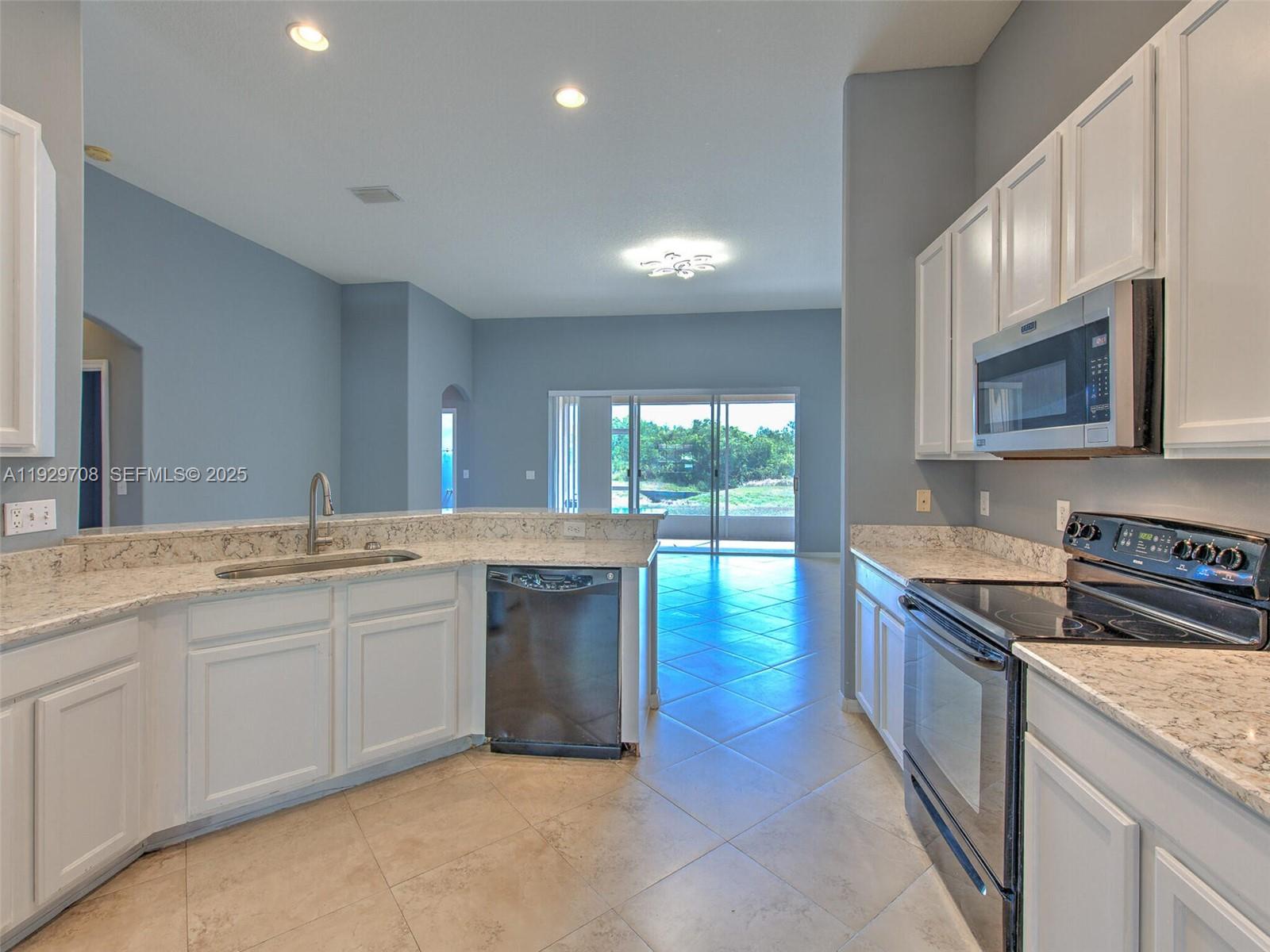 SOUTH FORK UNIT 3 - Residential