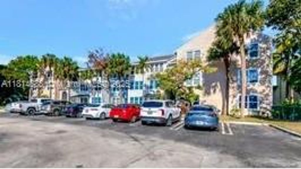 Photo of 2301 N Congress Ave #18, Boynton Beach, FL 33426 (MLS # A11814888)