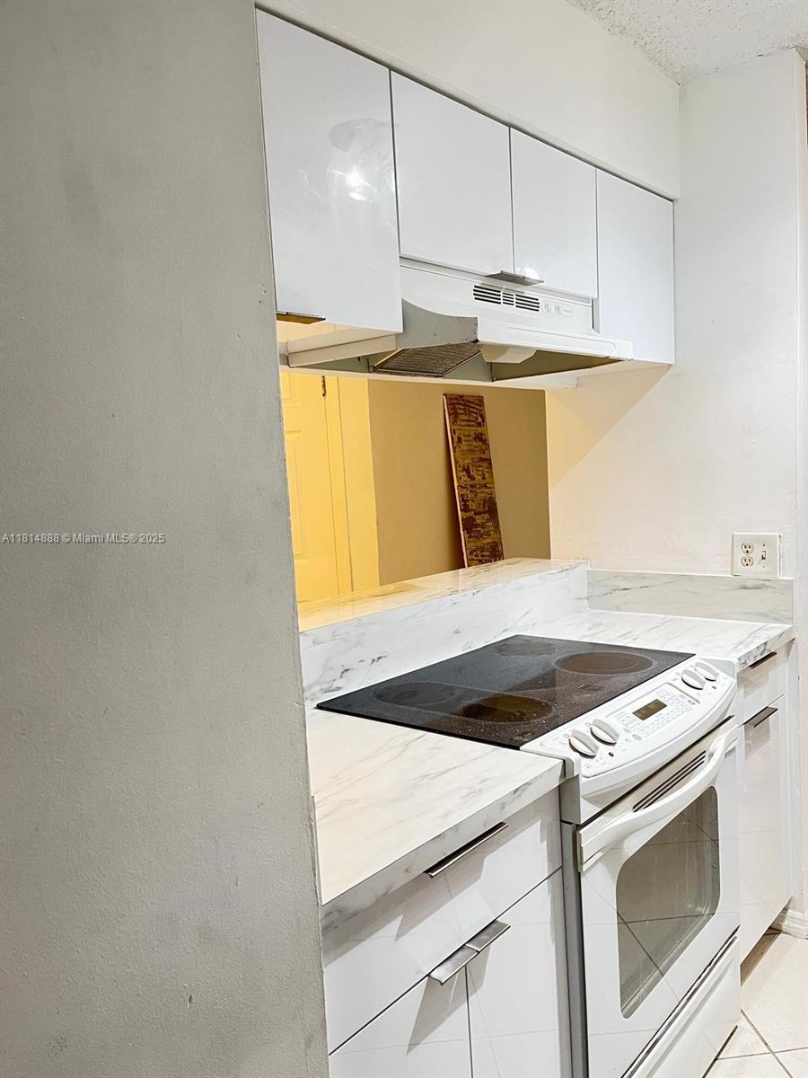 BOYNTON LANDINGS CONDO - Residential Lease