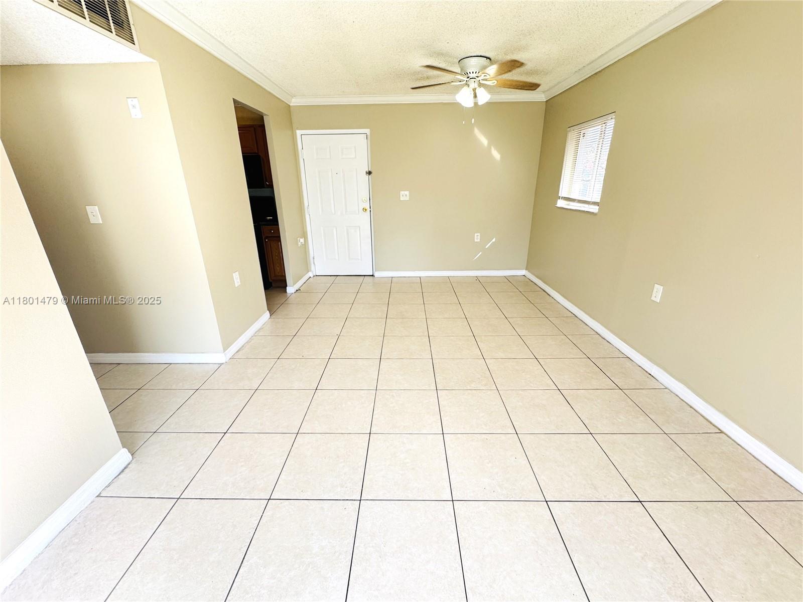 1141 Lake Victoria Dr E