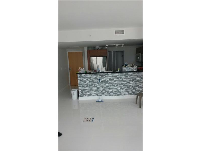 VIZCAYNE SOUTH CONDO - Residential Lease