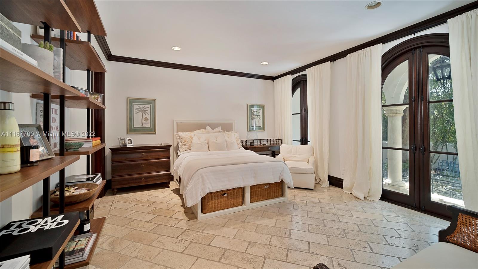 MASHTA ISLAND - Residential