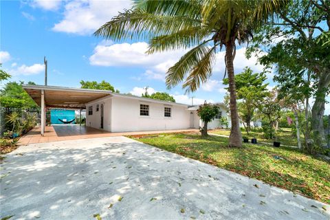 Single Family Residence in Miami FL 12241 189th St St.jpg