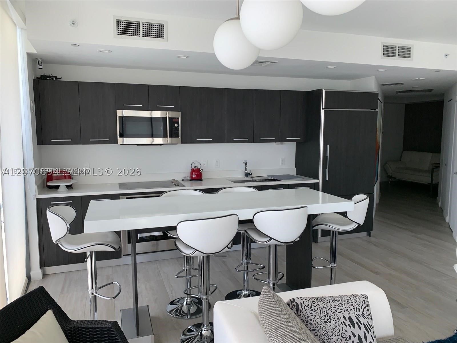 55 SW 9th St 2706