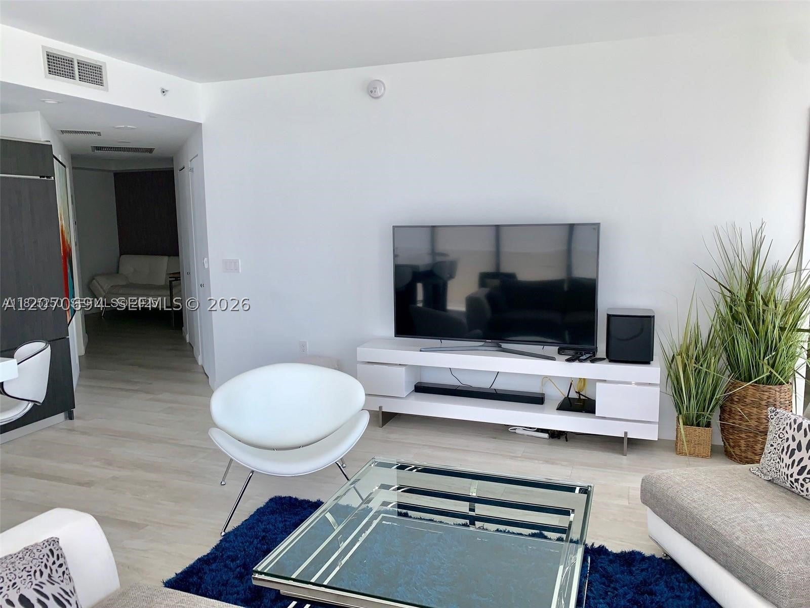 55 SW 9th St 2706